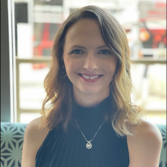 Meet your Posher, Mariya - Picture 2 of 2